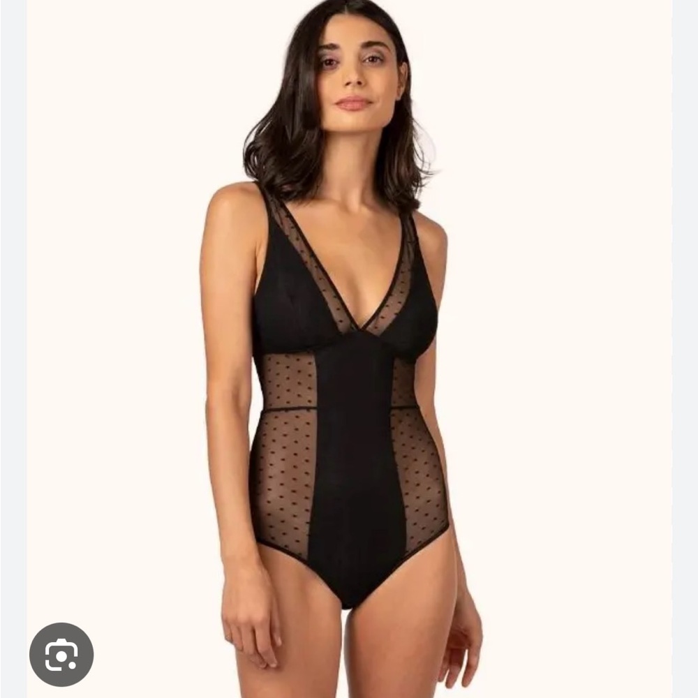 NWOT - Lively dot mesh plunge bodysuit - size L